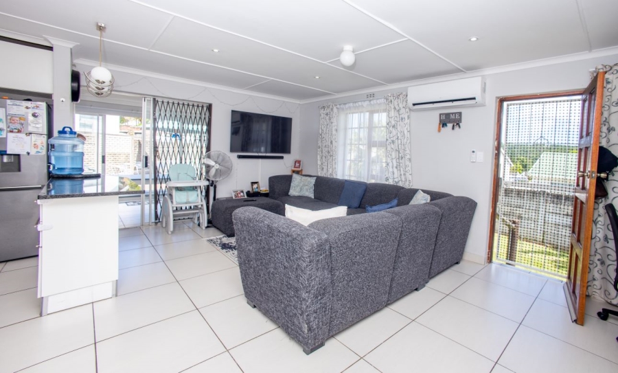 2 Bedroom Property for Sale in Abbotsford Eastern Cape